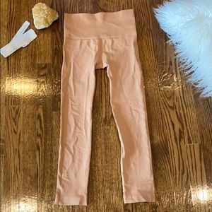 Touché by Morgan Stewart Cropped Leggings